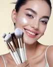 EIGSHOW Make-Up Pinselset,15-Teilig MUA PRO Serie Profi Pinsel Mit Silberionen-Borsten Für Foundation,Pulver,Rouge,Highlighter,Concealer,Lidschatten&Eyeliner,Reise-Geschenkset (Champagner Gold)